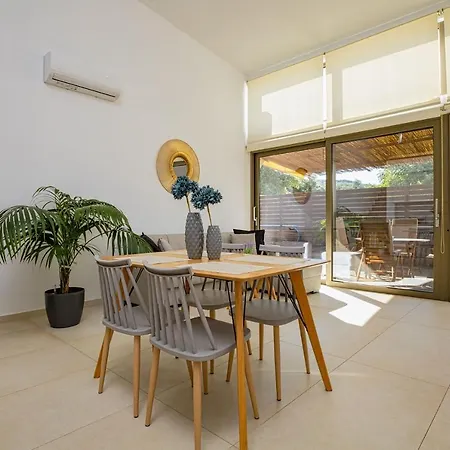 Cocoon Luxury Vila Maleme
